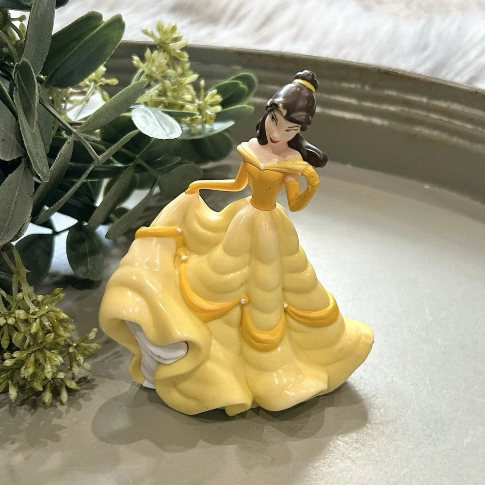 Disney Beauty‎ & The Beast Belle Collectible Figurine set Character Yellow Dress